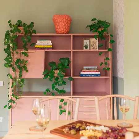 Garden Nest - Retreat Near Cismigiu Park Apartment