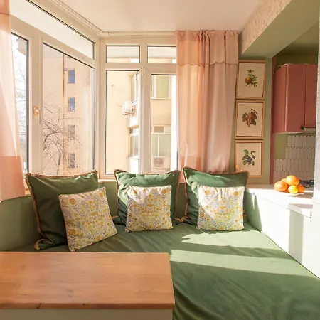 Garden Nest - Retreat Near Cismigiu Park *