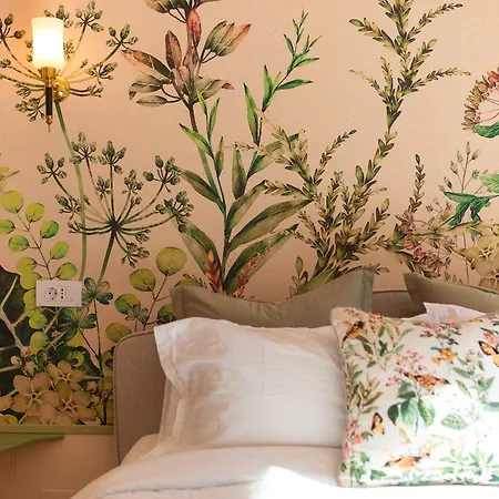 Garden Nest - Retreat Near Cismigiu Park Apartment *